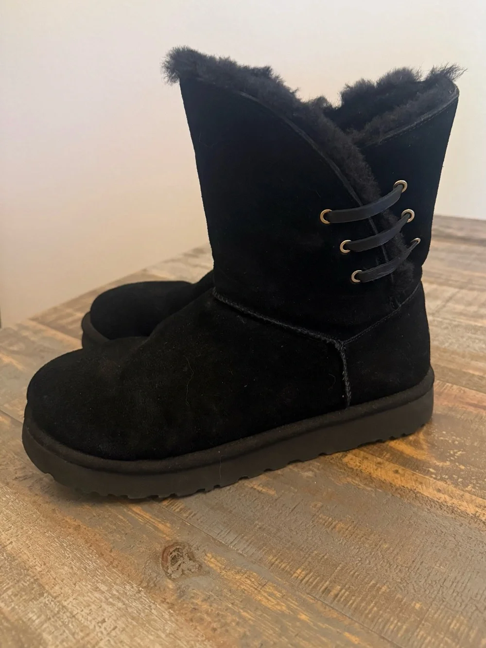UGG NWOT Constantine Black Suede Boots